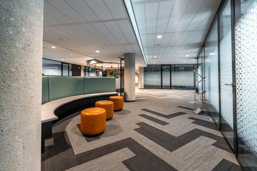 Oaks Interio, Commercial Spaces